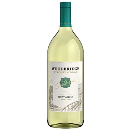 WOODBRIDGE WHITE PINOT GRIGIO 1.5 LITER