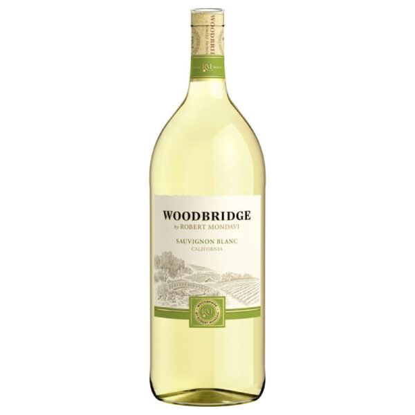 WOODBRIDGE WHITE SAUVIGNON BLANC 1.5 LITER